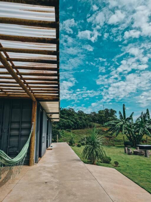 Casa Container Com Spa E Linda Vista Para A Serra Da Mantiqueira Villa Bueno Brandão Екстериор снимка