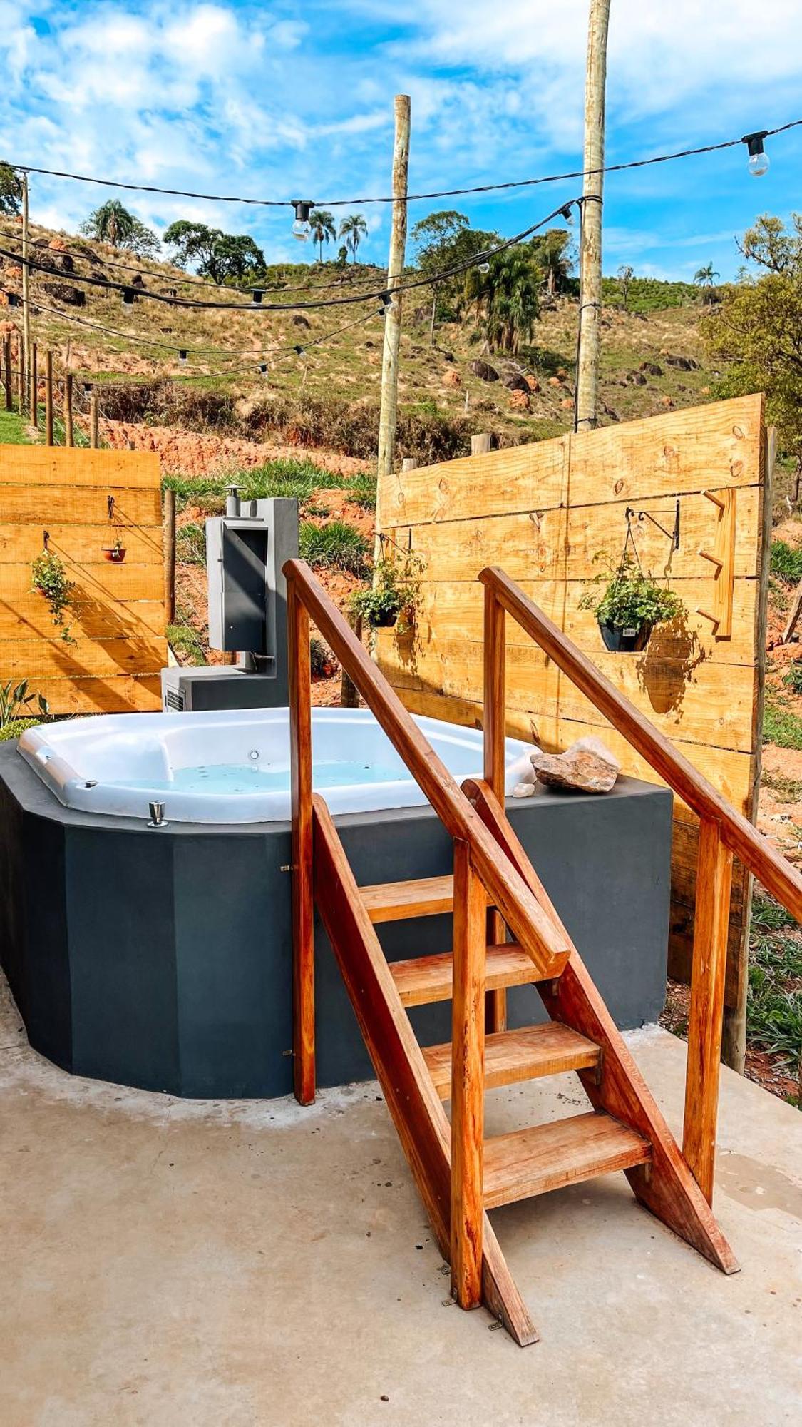 Casa Container Com Spa E Linda Vista Para A Serra Da Mantiqueira Villa Bueno Brandão Екстериор снимка